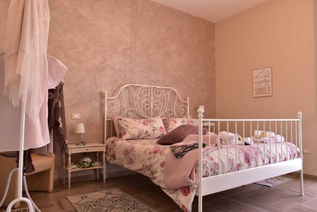 Bed and Breakfast Casa Nina Тойрано Экстерьер фото
